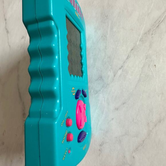Square It 1998 Tiger electronic handheld game - Picture 5 of 6